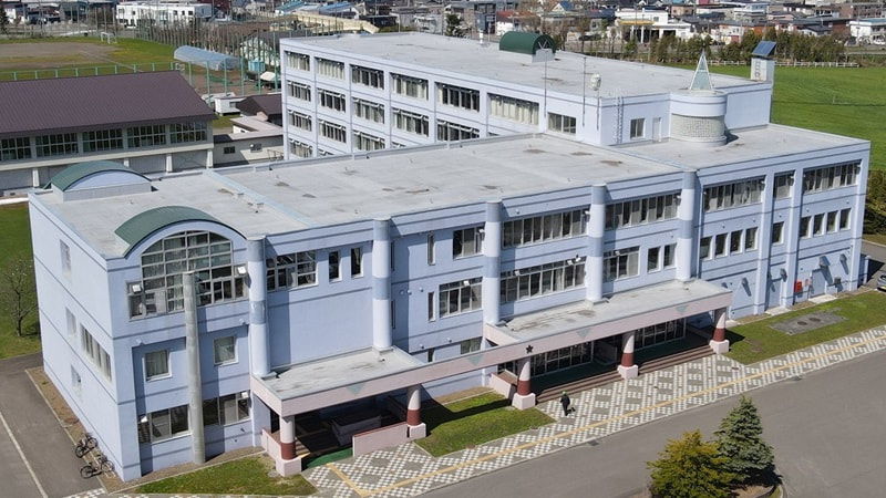 地域課題と大学・社会での学びにつながる課題の探究を通じて新たな価値を創造できる生徒を育成する／北海道岩見沢東高等学校