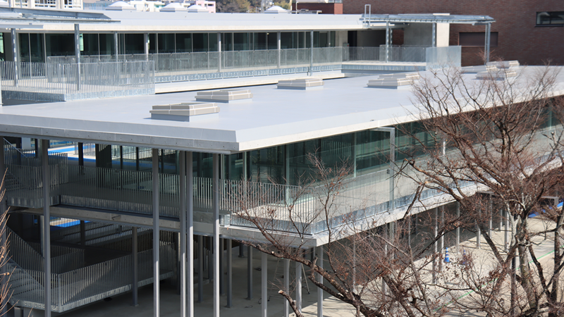 「地域にとっての最適解」を追求し、志願倍率11倍を実現。地域の空白マーケットを埋めた、松山大学の「スピード」と「協働」の改革