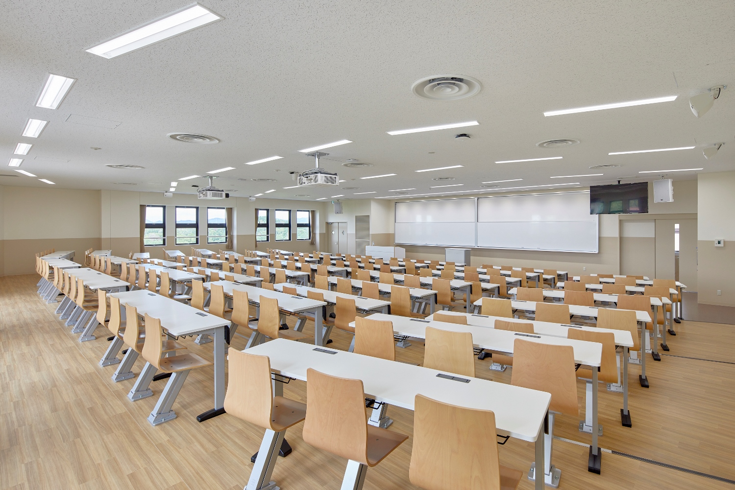 関西学院大学 4階大教室