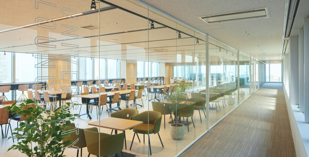 画像　関東学院大学　「ユニバーシティ・ラウンジ」