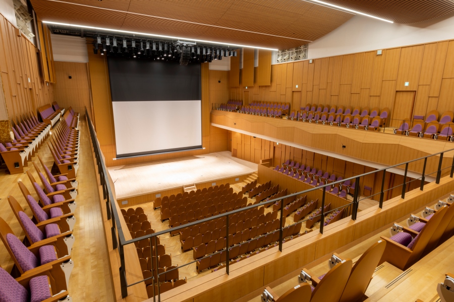 画像　徳島文理大学　ムラサキキネンホール