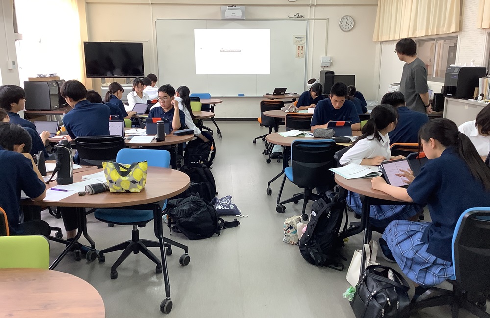 画像　探究ルームの全景